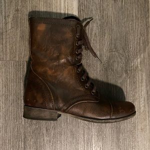 TROOPA BROWN LEATHER STEVE MADDEN
